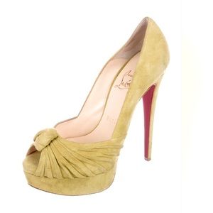 *24 HOUR SALE* Christian Louboutin Suede Pumps